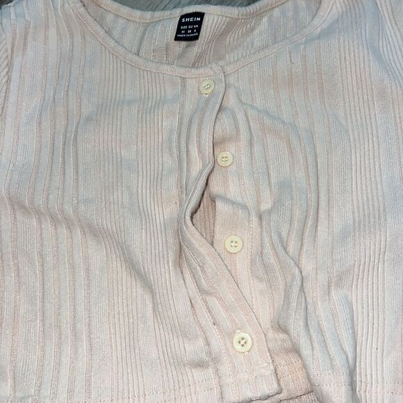 Shein crop button top - Picture 2 of 2